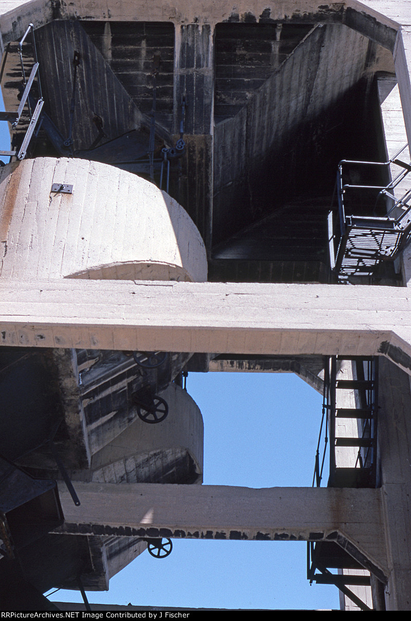 Mescal coaling tower